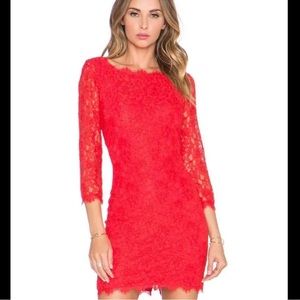 DVF Diane‎ von Furstenberg Red Lace Dress Size 8 3/4 Sleeves Back Zipper Sheath